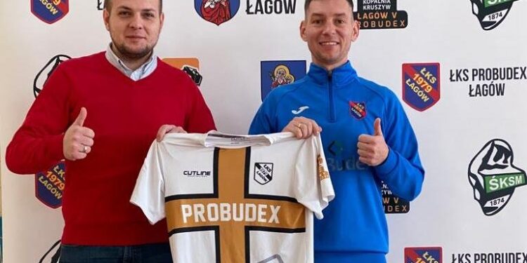 Wojciech Śmiech - dyrektor sportowy ŁKS Probudex Łagów i Mateusz Zachara / lkslagow.pl