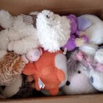 10.03.2022. Skalbmierz. Zespół Placówek Oświatowych włączył się w pomoc dla uchodźców z Ukrainy / Anna Surówka