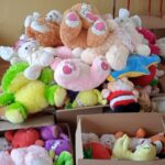 10.03.2022. Skalbmierz. Zespół Placówek Oświatowych włączył się w pomoc dla uchodźców z Ukrainy / Anna Surówka