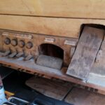 19.03.2022. Wiślica. Stół gry z roku 1927, który trafił do renowacji / Marta Gajda-Kruk / Radio Kielce