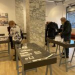 09.03.2022. Bratysława. Wystawa  biżuterii z krzemieniem pasiastym w Instytucie Polskim / Grażyna Szlęzak-Wójcik / Radio Kielce