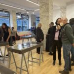 09.03.2022. Bratysława. Wystawa  biżuterii z krzemieniem pasiastym w Instytucie Polskim / Grażyna Szlęzak-Wójcik / Radio Kielce