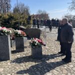 20.03.2022. Sandomierz. Uroczystości patriotyczne. Na zdjęciu (od lewej): Andrzej Lebida - radny Rady Miasta Sandomierza i Krzysztof Szatan - przewodniczący klubu PiS w Radzie Miasta Sandomierza / Grażyna Szlęzak-Wójcik / Radio Kielce