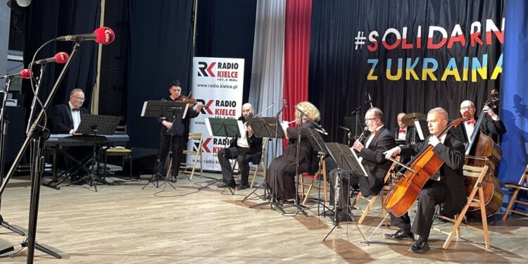 05.03.2022. Opatów. Koncert „Solidarni z Ukrainą” / Jarosław Kubalski / Radio Kielce