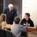 15.03.2022. Wólka Malinowska. Przekazanie darów dla uchodźców przez Marszałka Województwa. Na zdjęciu (w środku): Marek Jońca - członek zarządu województwa świętokrzyskiego / Wiktor Taszłow / Radio Kielce