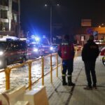 16.03.2022. Kielce, dworzec PKP.  Drugi transport sanitarny z Ukrainy z dziećmi chorymi onkologicznie / Wiktor Taszłow / Radio Kielce