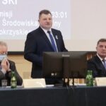 18.03.2022. Kielce. Komisja rolnictwa i ochrony środowiska. Na zdjęciu (od lewej): Janusz Wojciechowski - Europejski Komisarz ds. Rolnictwa i Rozwoju Wsi, Artur Konarski - przewodniczący Komisji Rolnictwa i Ochrony Środowiska, Andrzej Pruś - przewodniczący Sejmiku Województwa Świętokrzyskiego / Wiktor Taszłow / Radio Kielce