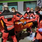 19.03.2022. Kielce. Dworzec PKP. Przyjazd dzieci chorych onkologicznie z Ukrainy / Wiktor Taszłow / Radio Kielce