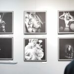 18.03.2022. Kielce. Galeria u Strasza. Wystawa portretów z serii  „Męskie rozmowy” / Wiktor Taszłow / Radio Kielce