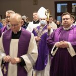 18.03.2022. Kielce. Nocna Droga Krzyżowa z Kielc na Święty Krzyż / Wiktor Taszłow / Radio Kielce