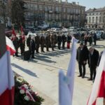 19.03.2022. Kielce. Uroczystości przed pomnikiem marszałka Józefa Piłsudskiego / Wiktor Taszłow / Radio Kielce