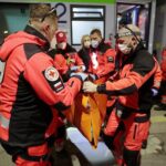 19.03.2022. Kielce. Dworzec PKP. Przyjazd dzieci chorych onkologicznie z Ukrainy / Wiktor Taszłow / Radio Kielce