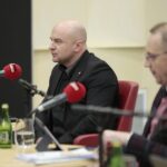 20.03.2022. Kielce. Studio Polityczne Radia Kielce. Na zdjęciu (od lewej): Rafał Nowak - wicewojewoda świętokrzyski, Krzysztof Sławiński - PO / Wiktor Taszłow / Radio Kielce