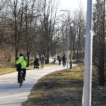 21.03.2022. Kielce. Nowe latarnie wzdłuż Silnicy / Wiktor Taszłow / Radio Kielce