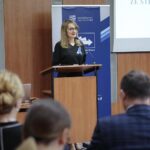 25.03.2022. Kielce. Targi Kielce. Konferencja poświęcona możliwościom wsparcia zatrudnienia obywateli Ukrainy. Na zdjęciu: Aleksandra Marcinkowska - dyrektor Wojewódzkiego Urzędu Pracy / Wiktor Taszłow / Radio Kielce