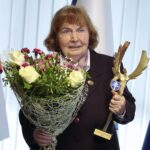 30.03.2022. Kielce. Uroczysta sesja Rady Powiatu Kieleckiego. Na zdjęciu: Kazimiera Michalina Zapałowa - „Honorowy Obywatel Powiatu Kieleckiego” / Wiktor Taszłow / Radio Kielce