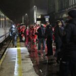 30.03.2022. Kielce. Przyjazd pociągu z Ukrainy z chorymi dziećmi / Wiktor Taszłow / Radio Kielce