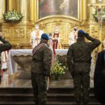 01.03.2022. Kielce. Bazylika katedralna. Msza święta w intencji Żołnierzy Wyklętych / Wiktor Taszłow / Radio Kielce