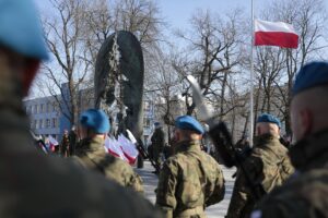 01.03.2022. Kielce. Narodowy Dzień Pamięci Żołnierzy Wyklętych. Uroczystości przed Pomnikiem Armii Krajowej / Wiktor Taszłow / Radio Kielce