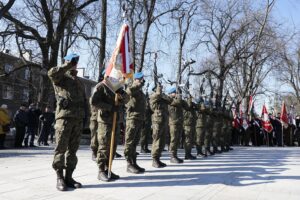 01.03.2022. Kielce. Narodowy Dzień Pamięci Żołnierzy Wyklętych. Uroczystości przed Pomnikiem Armii Krajowej / Wiktor Taszłow / Radio Kielce