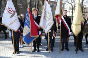 01.03.2022. Kielce. Narodowy Dzień Pamięci Żołnierzy Wyklętych. Uroczystości przed Pomnikiem Armii Krajowej / Wiktor Taszłow / Radio Kielce