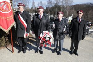 01.03.2022. Kielce. Narodowy Dzień Pamięci Żołnierzy Wyklętych. Uroczystości na cmentarzu Kielce-Piaski / Wiktor Taszłow / Radio Kielce