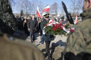 01.03.2022. Kielce. Narodowy Dzień Pamięci Żołnierzy Wyklętych. Uroczystości na cmentarzu Kielce-Piaski / Wiktor Taszłow / Radio Kielce