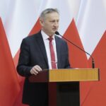 02.03.2022. Kielce. Spotkanie wojewody z organizacjami i stowarzyszeniami, które chcą lub już pomagają Ukrainie. Na zdjęciu: Zbigniew Koniusz - wojewoda świętokrzyski / Wiktor Taszłow / Radio Kielce