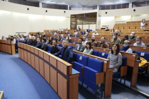 02.03.2022. Kielce. Spotkanie wojewody z organizacjami i stowarzyszeniami, które chcą lub już pomagają Ukrainie / Wiktor Taszłow / Radio Kielce