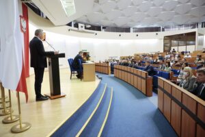 02.03.2022. Kielce. Spotkanie wojewody z organizacjami i stowarzyszeniami, które chcą lub już pomagają Ukrainie / Wiktor Taszłow / Radio Kielce