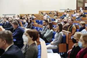 02.03.2022. Kielce. Spotkanie wojewody z organizacjami i stowarzyszeniami, które chcą lub już pomagają Ukrainie / Wiktor Taszłow / Radio Kielce