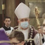 02.03.2022. Kielce. Msza święta w Środę Popielcową. Na zdjęciu: biskup Jan Piotrowski / Wiktor Taszłow / Radio Kielce