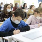 03.03.2022. Mąchocice-Scholesteria. Dzieci z Ukrainy w Szkole Podstawowej w Mąchocicach-Scholesterii / Wiktor Taszłow / Radio Kielce