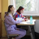 03.03.2022. Mąchocice-Scholesteria. Dzieci z Ukrainy w Szkole Podstawowej w Mąchocicach-Scholesterii / Wiktor Taszłow / Radio Kielce