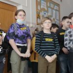 03.03.2022. Mąchocice-Scholesteria. Dzieci z Ukrainy w Szkole Podstawowej w Mąchocicach-Scholesterii / Wiktor Taszłow / Radio Kielce