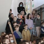 03.03.2022. Mąchocice-Scholesteria. Dzieci z Ukrainy w Szkole Podstawowej w Mąchocicach-Scholesterii / Wiktor Taszłow / Radio Kielce