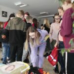 03.03.2022. Mąchocice-Scholesteria. Dzieci z Ukrainy w Szkole Podstawowej w Mąchocicach-Scholesterii / Wiktor Taszłow / Radio Kielce