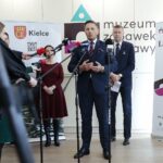 08.03.2022. Kielce. Konferencja, Kielce powalczą o tytuł Europejskiej Stolicy Kultury w 2029 roku. Na zdjęciu (od lewej): Małgorzata Rudnicka - pełniąca obowiązki dyrektora Departamentu Kultury i Dziedzictwa Narodowego w Świętokrzyskim Urzędzie Marszałkowskim, Marcin Chłodnicki - wiceprezydent Kielc, Bogdan Wenta - prezydent Kielc / Wiktor Taszłow / Radio Kielce