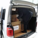 09.03.2022. Kielce. Pakowanie darów przez Starostwo Powiatowe w Kielcach / Wiktor Taszłow / Radio Kielce