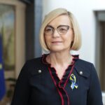 Na zdjęciu: Renata Janik - wicemarszałek województwa świętokrzyskiego / Fot. Wiktor Taszłow - Radio Kielcenki województwa świętokrzyskiego wyrażają sprzeciw wobec rosyjskiej agresji na Ukrainie. Na zdjęciu: Renata Janik - wicemarszałek województwa świętokrzyskiego / Wiktor Taszłow / Radio Kielce