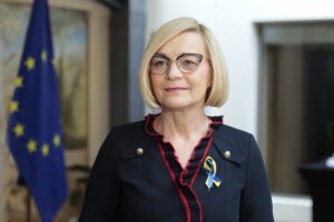 Na zdjęciu: Renata Janik - wicemarszałek województwa świętokrzyskiego / Fot. Wiktor Taszłow - Radio Kielcenki województwa świętokrzyskiego wyrażają sprzeciw wobec rosyjskiej agresji na Ukrainie. Na zdjęciu: Renata Janik - wicemarszałek województwa świętokrzyskiego / Wiktor Taszłow / Radio Kielce