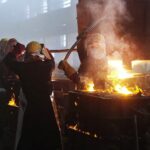 10.03.2022. Kielce. Odlewnia Chemar uruchamia zmodernizowany piec łukowy do topnienia staliwa / Wiktor Taszłow / Radio Kielce