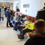 11.03.2022. Kielce. Kolejka po paszport / Wiktor Taszłow / Radio Kielce