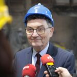 10.03.2022. Kielce. Odlewnia Chemar uruchamia zmodernizowany piec łukowy do topnienia staliwa. Na zdjęciu: Cezariusz Lesisz - prezes ARP S.A. / Wiktor Taszłow / Radio Kielce