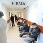 11.03.2022. Kielce. Kolejka po paszport / Wiktor Taszłow / Radio Kielce