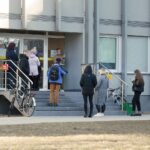 11.03.2022. Kielce. Kolejka po paszport / Wiktor Taszłow / Radio Kielce