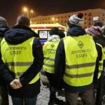 13.03.2022. Kielce. Dworzec PKP. Przyjazd z Ukrainy dzieci chorych onkologicznie / Wiktor Taszłow / Radio Kielce