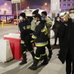 13.03.2022. Kielce. Dworzec PKP. Przyjazd z Ukrainy dzieci chorych onkologicznie / Wiktor Taszłow / Radio Kielce