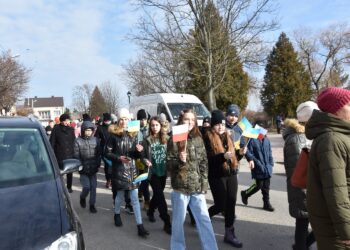 03.03.2022. Iwaniska. Marsz Pokoju / Gminne Centrum Biblioteki i Kultury w Iwaniskach