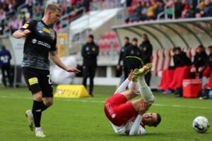 05.03.2022. Łódź. 22. kolejka Fortuna 1 Ligi: ŁKS Łódź - Korona Kielce / Krzysztof Bujnowicz / Radio Kielce